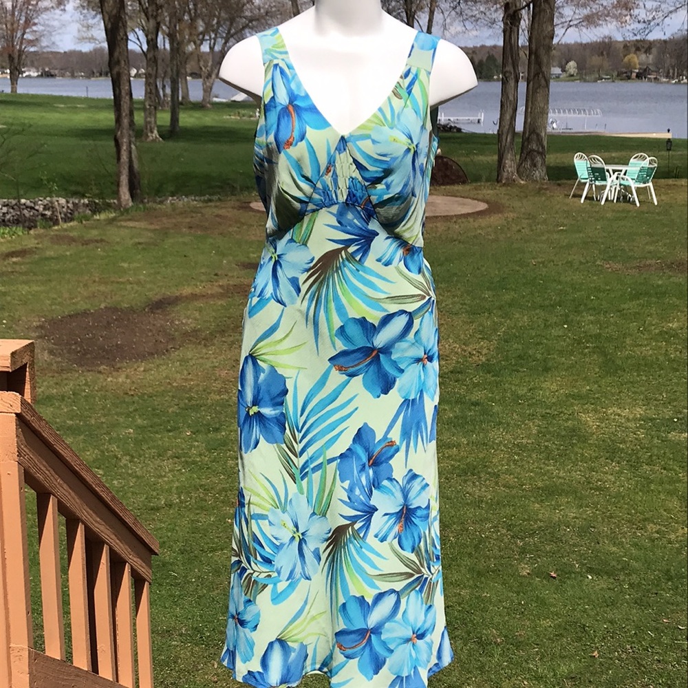 Tropical print dress 10